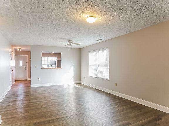4th image of 3819 Liriope St
