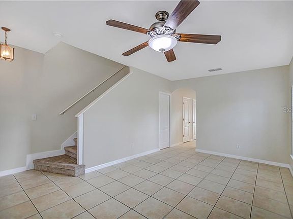 3rd image of 223 Wilton Cir