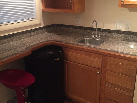 2nd image of 760 30th St #762-B