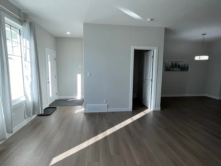 120 Bluff Cv — Photo 5