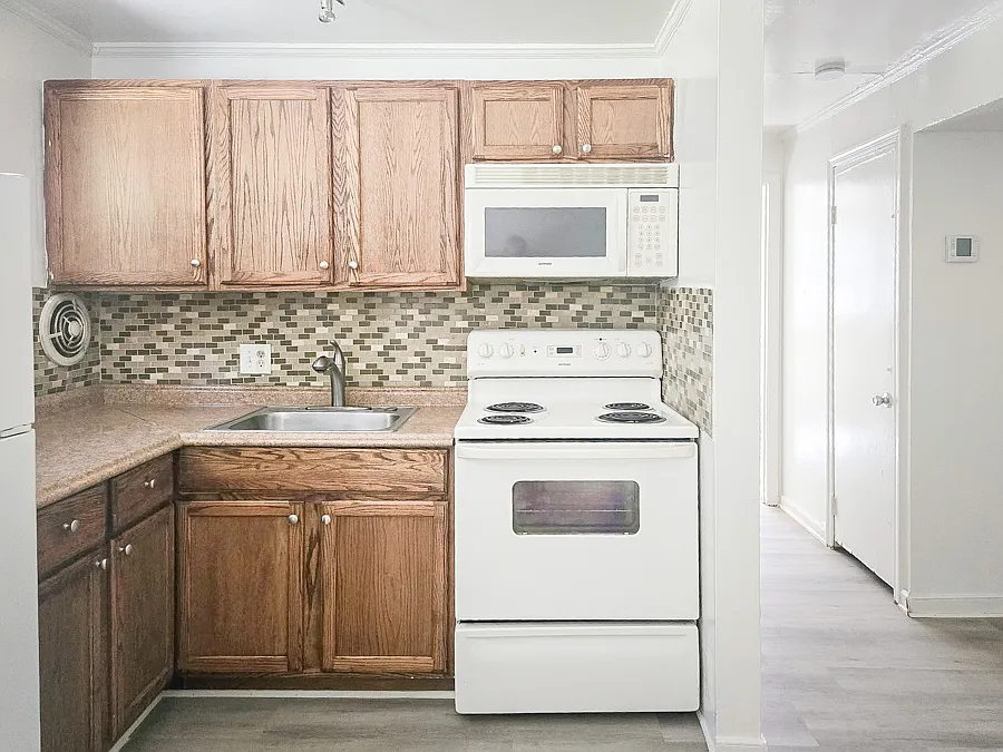 1 bed, $999 — Photo 2
