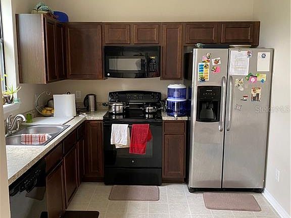 4th image of 1215 Chervil Dr
