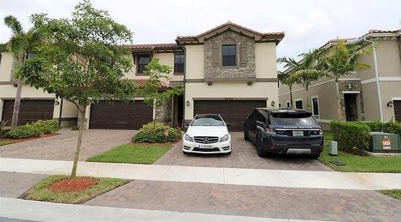 1st image of 9586 Town Parc Circle #9586