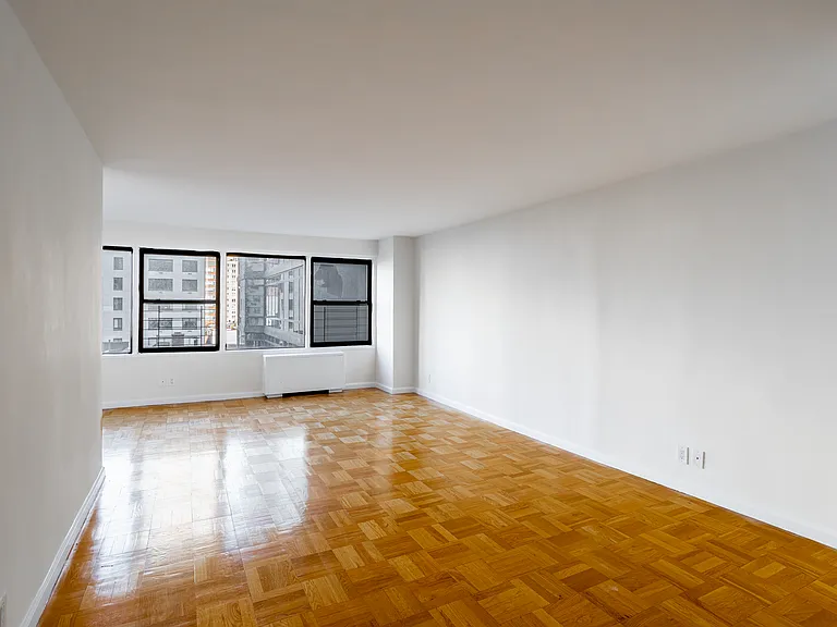 355 E 72nd St #8J — Photo 1