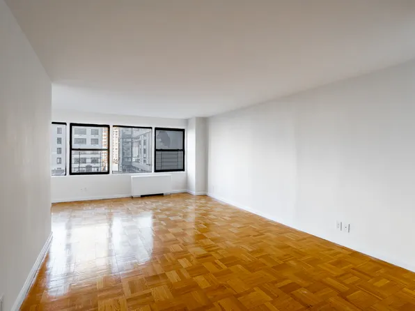 355 E 72nd St, New York, NY
