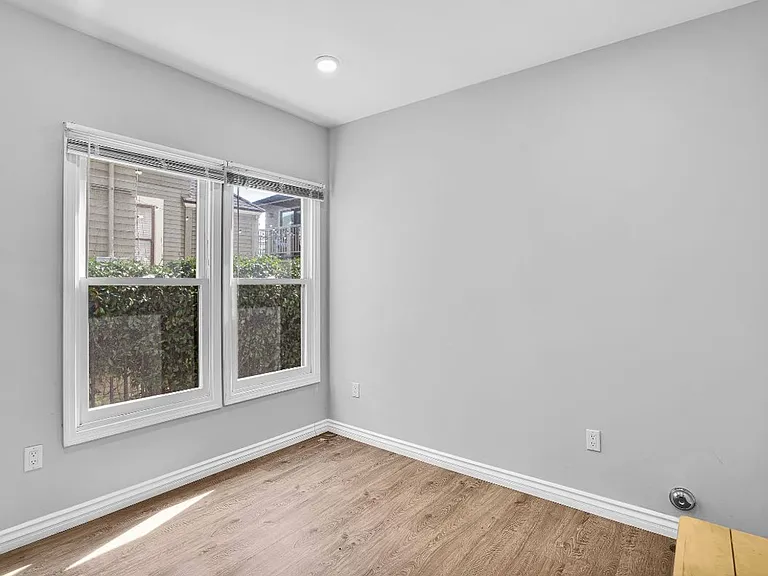 1166 W 29th St., LLC — Photo 2