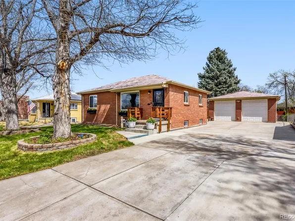 2568 S Zurich Court, Denver, CO 80219