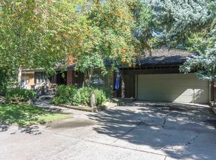 215 E 25th St, Idaho Falls, ID 83404