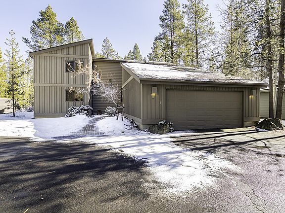 2nd image of 57678 Golden Eagle Ln #5