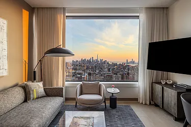 25 West 28th Street, #PH42B