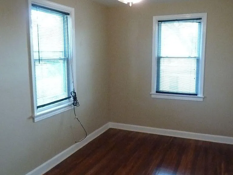 5816 Cedonia Ave — Photo 12