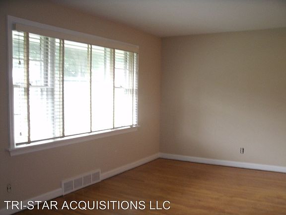 3rd image of 1127 Duenke Dr