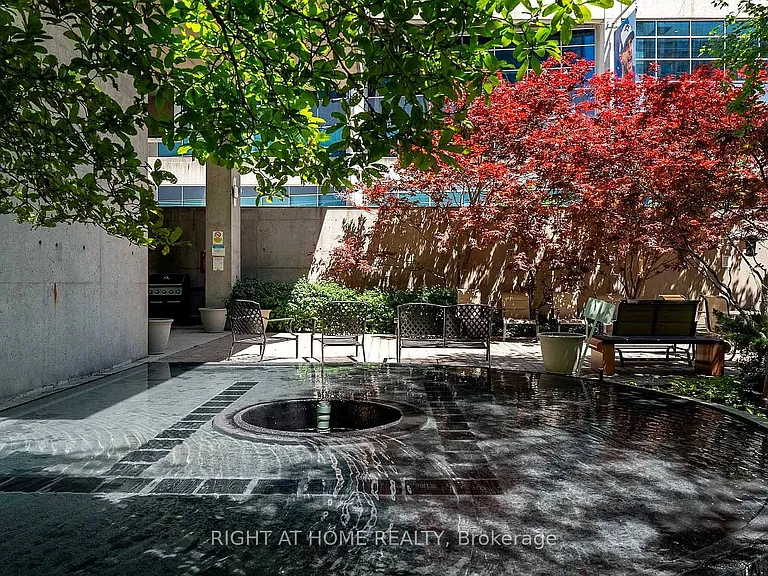 81 Navy Wharf Ct #2316 — Photo 45