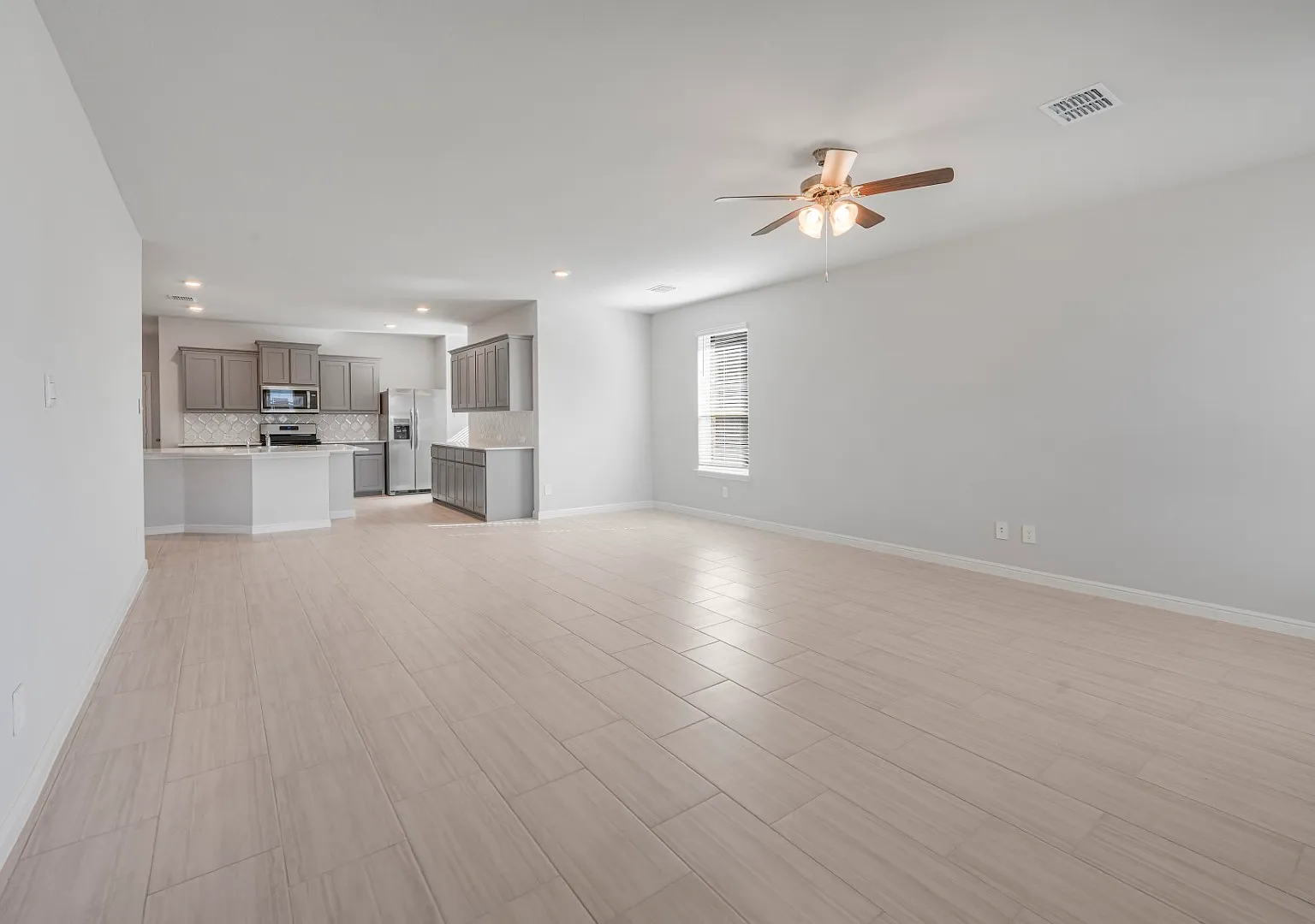 227 Mina Street — Photo 2