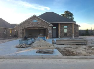 6885 Woodridge Dr, Lumberton, TX 77657