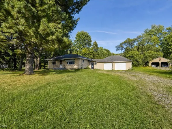 4090 N Leavitt Rd NW, Warren, OH 44485