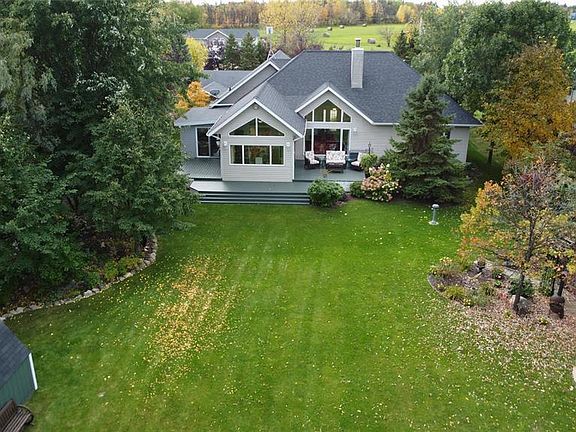2nd image of 58 Royal Rd