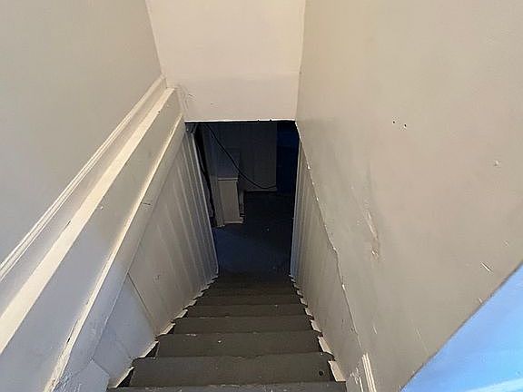 3rd image of 14751 Glenfield Ave