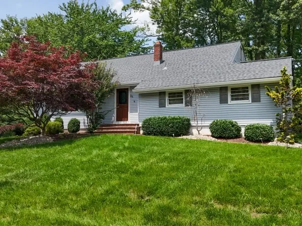 24 Timber Road, Edison, NJ 08820