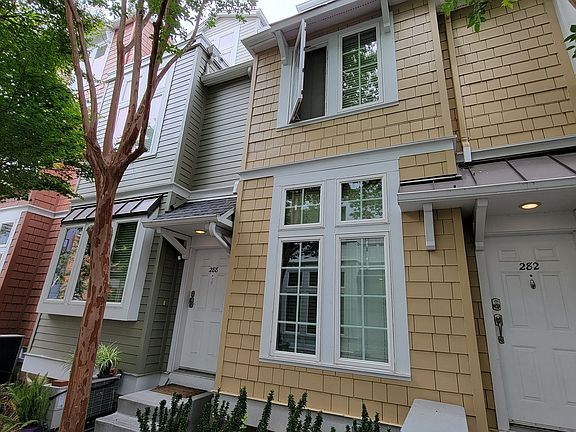 4th image of 288 Kentdale Pl