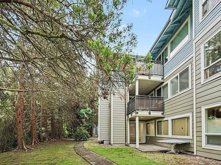 7573 Old Redmond Rd #7 — Photo 1