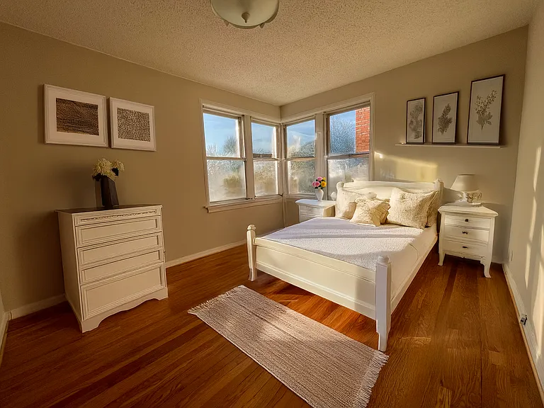 907 S Hanley Rd #7 — Photo 11