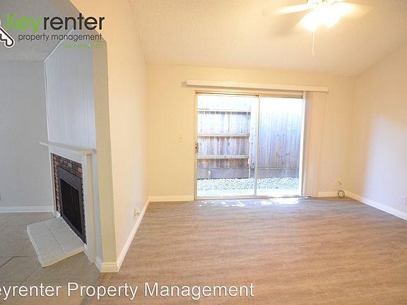 3rd image of 5112 Gibbons Dr