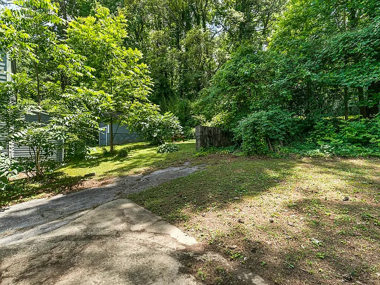 1472 North Ave NW — Photo 31