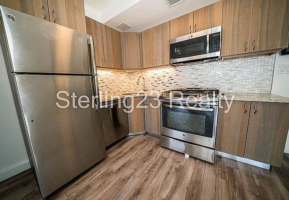 3rd image of 28-20 Astoria Blvd #6O2
