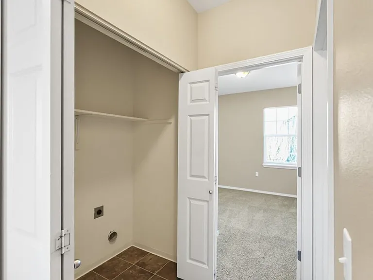 Baxter Ridge Apartments — Photo 27