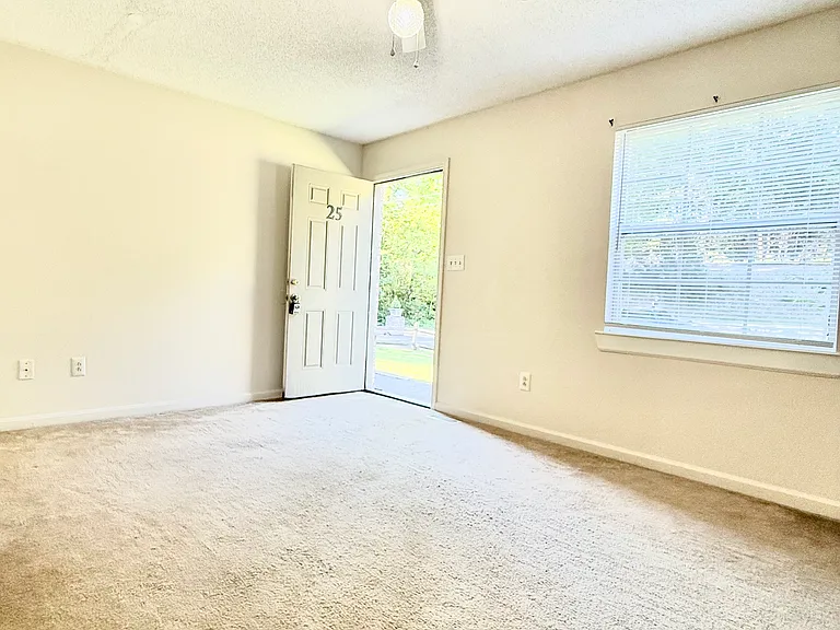 102 Carter Sells Rd — Photo 2