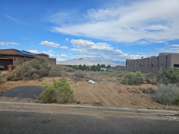 2318 15th St SE, Rio Rancho, NM 87124