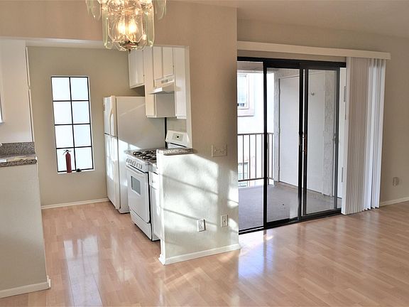 5th image of 13095 Wimberly Sq Unit 110