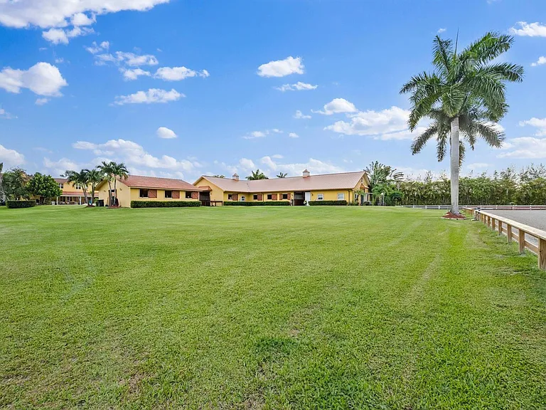 11861 Hawk Holw — Photo 12