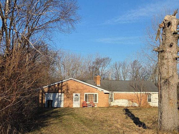 3rd image of 19204 Avery Rd