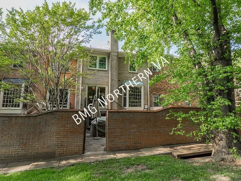 3019 Seven Oaks Pl — Photo 25