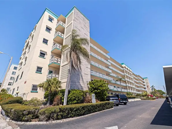 2960 59th St S APT 210, Gulfport, FL 33707