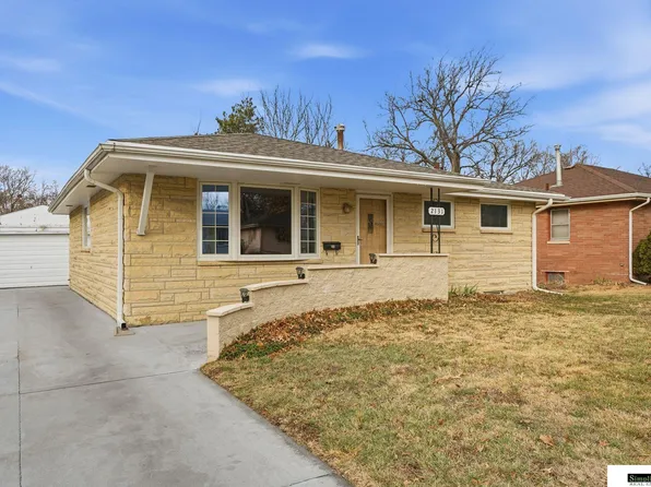 2131 S 60th St, Lincoln, NE 68506