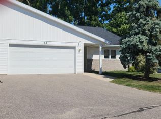 1720 Elizabeth St APT 12, Baraboo, WI 53913