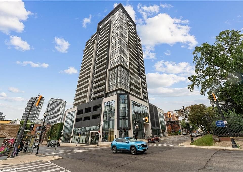 1st image of 15 Queen St S #1111