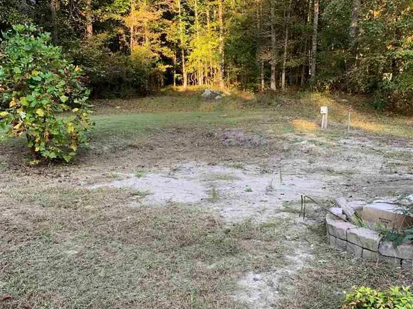 151 Creek Dr, Louisburg, NC 27549