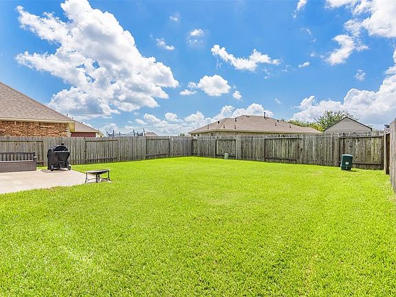 2nd image of 6615 Hawkins Hill Ln