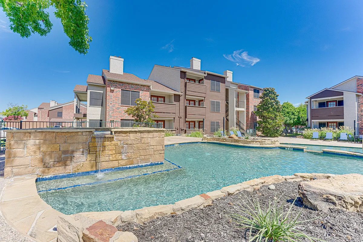 Building Photo - Timberglen Apartments