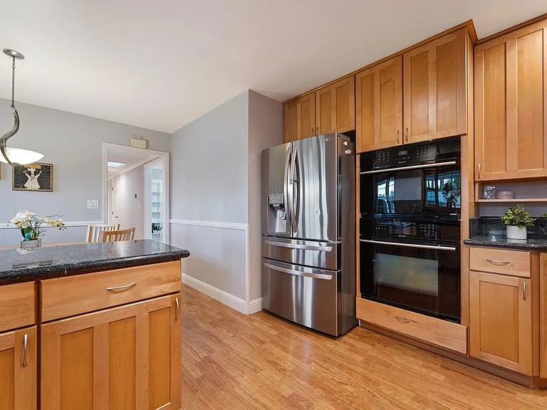 4511 Richmond Ave — Photo 4