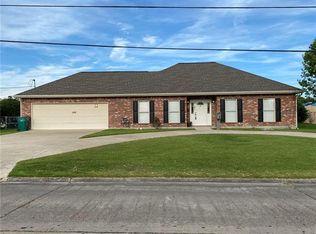 1621 Palermo Dr, Sulphur, LA 70663