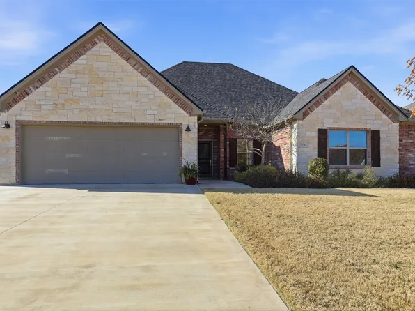 906 Chestnut Grove Dr, Cleburne, TX 76033