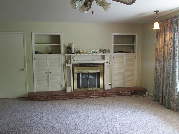 4th image of 813 N 9 1 2 St