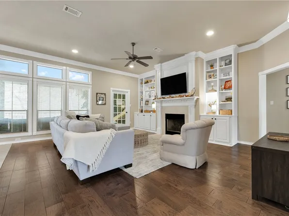 2170 Rockcliffe Loop, College Station, TX 77845