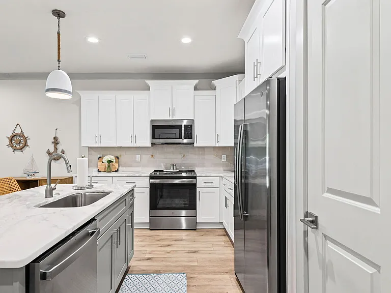 45 Golden Bell Ct #C — Photo 11