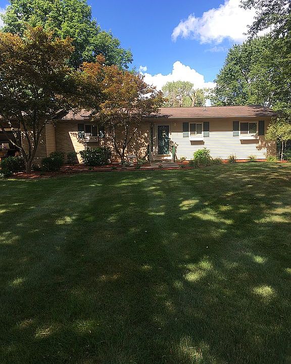1st image of 11469 Runnells Dr